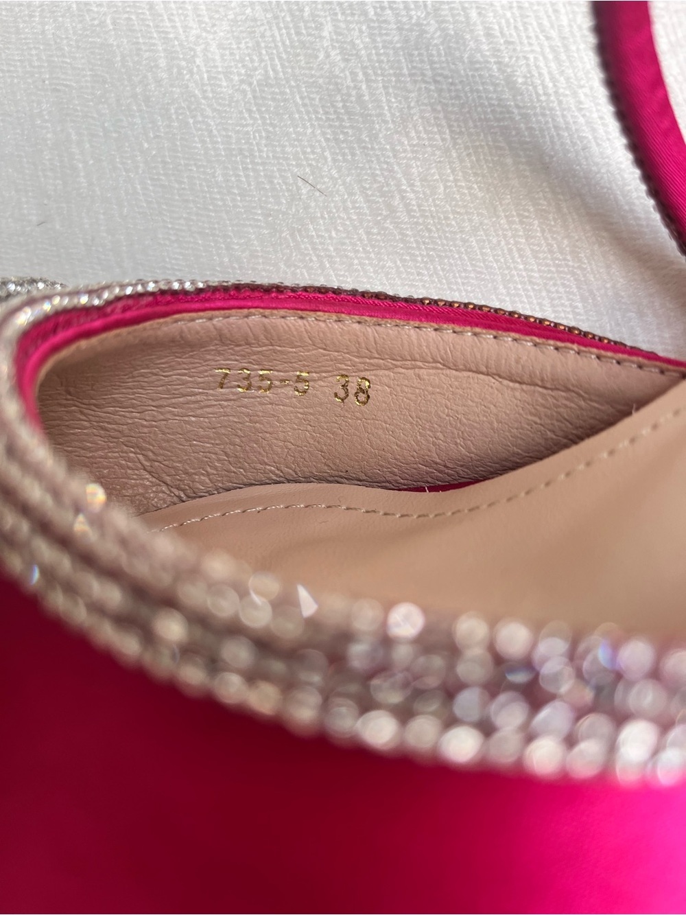 Fuchsia Crystal-Embellished Wrap around Pointed Toe Strappy kitten heels 7.5 - Picture 7 of 7